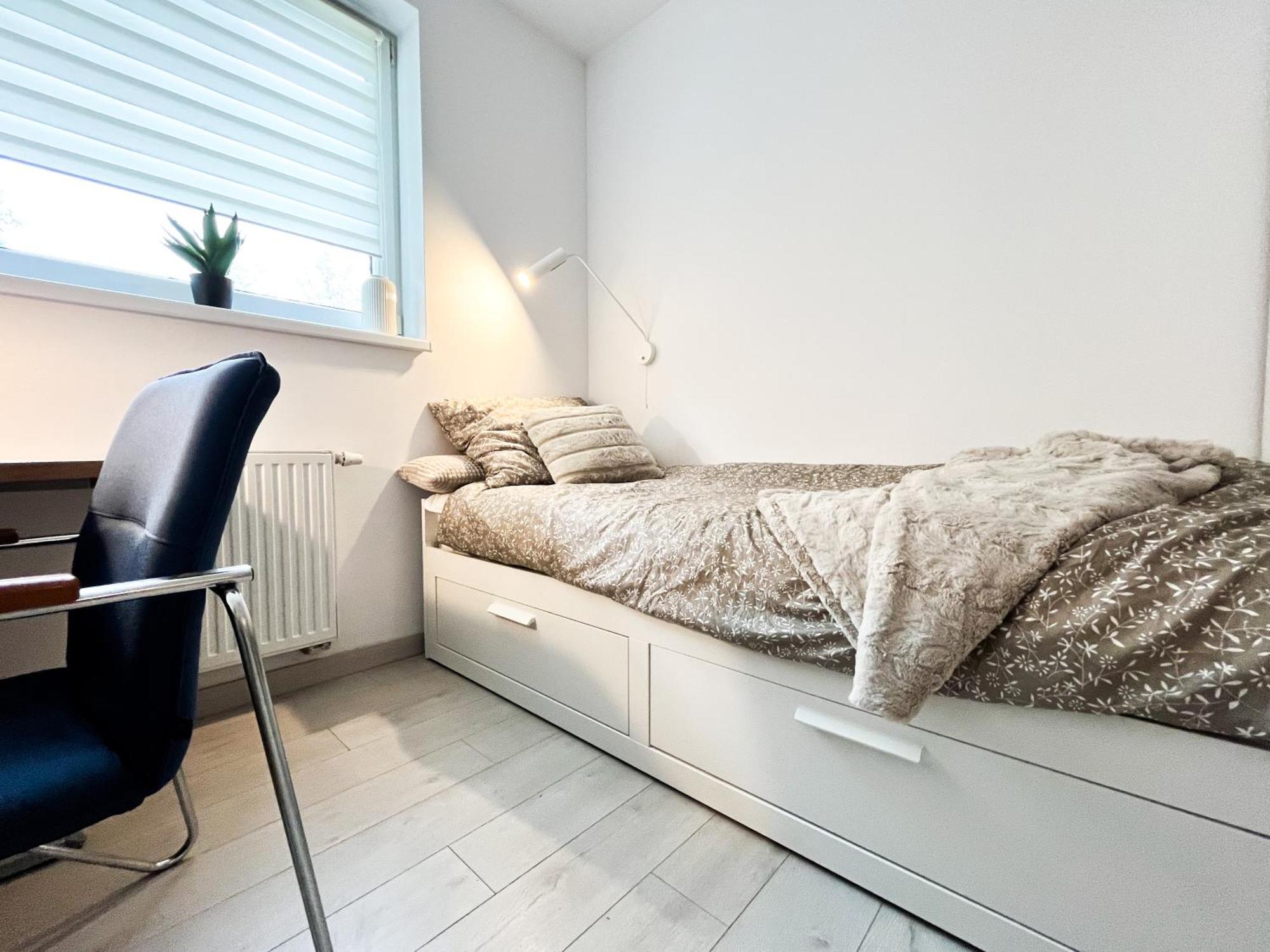 브로츠와프 Walk To Park, Modern 2Bd Kitchen! Balcony, Parking 아파트 외부 사진